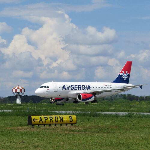 Air Serbia landing